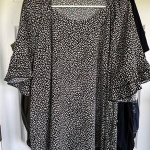 Black and White Leopard Print Top